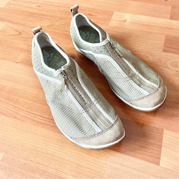 Merrell Barrado Sport Shoes - Picture 2 of 10